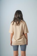Beige oversize t-shirt - Image 2