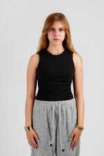 crew neck sleeveless top - Image 3