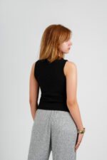 crew neck sleeveless top - Image 4